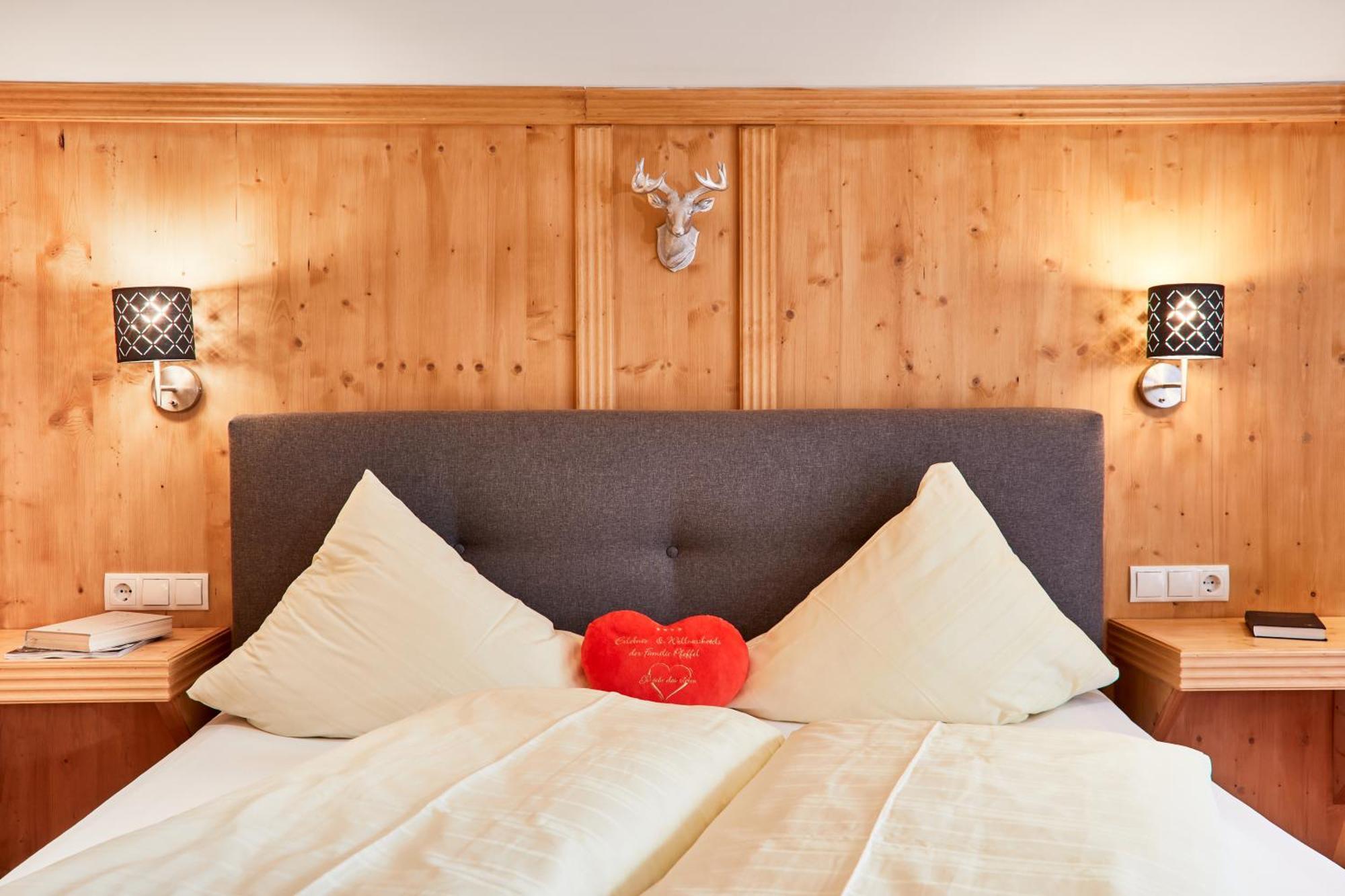 Hotel Hubertushof - Ihr Hotel Mit Herz Leutasch Quarto foto